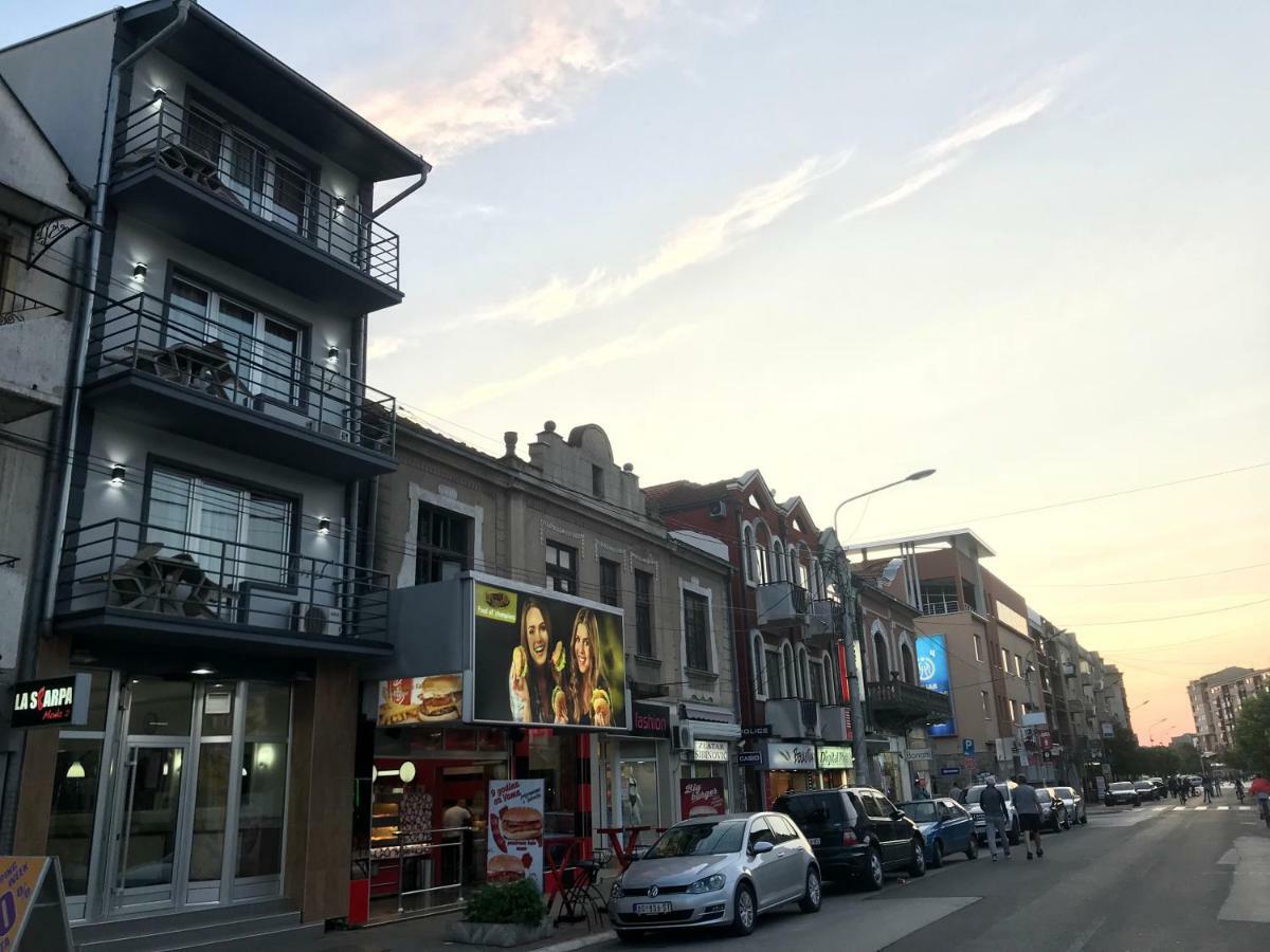 La Apartamento Centroom Jagodina Zewnętrze zdjęcie